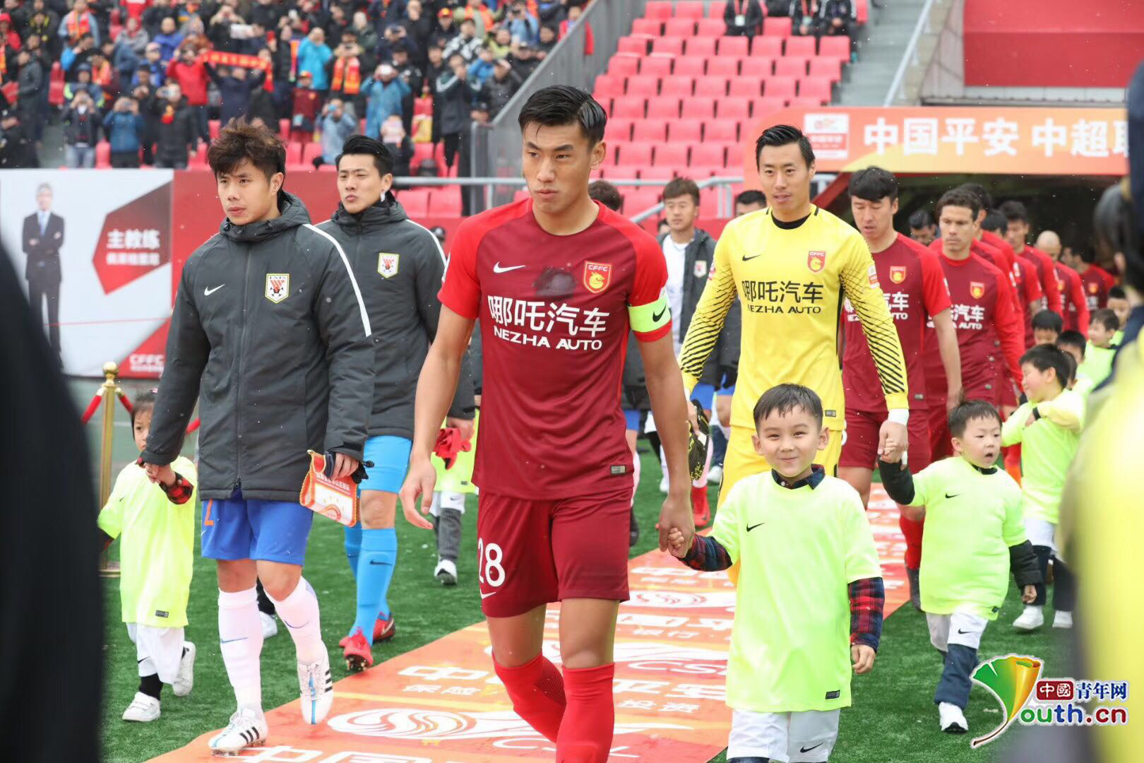 火箭全场狂抢62个篮板，比国王足足多了30个（火箭篮板碾压，全场62个，较国王多出30个）