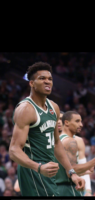 39岁拉莫斯拒退役！曝冬窗重返欧洲，最后梦想：再战世界杯（39岁拉莫斯不退役：或冬窗回归欧洲，目标再战世界杯）