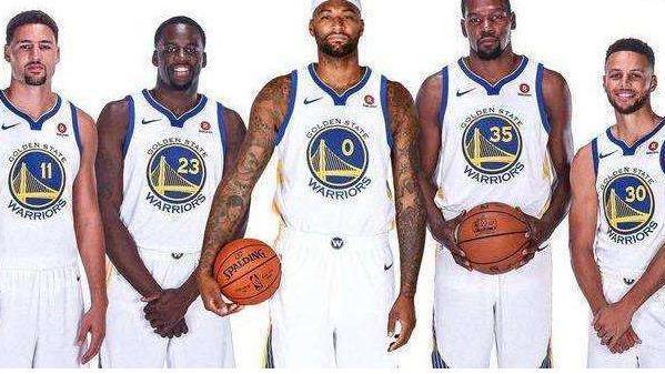 赛后情书：曼联偷的角球侥幸拿到一分！车子拜仁啃下硬仗（赛后手记：曼联偷袭角球惊险抢到一分，切尔西与拜仁硬仗告捷）